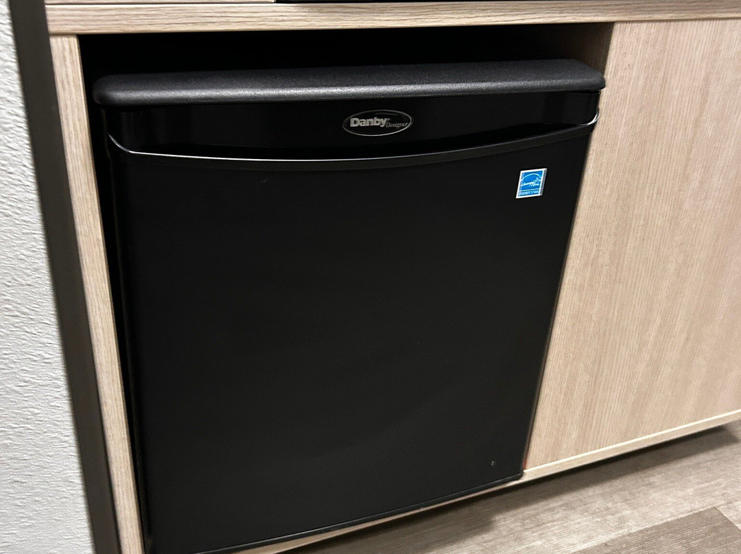 avid Hotel Hays by IHG主图