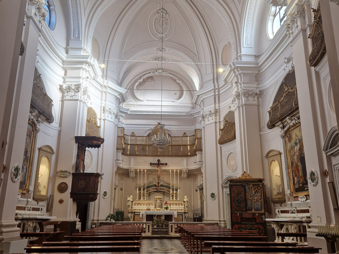 Chiesa di San Lorenzo delle Benedettine-San Severo必去景点