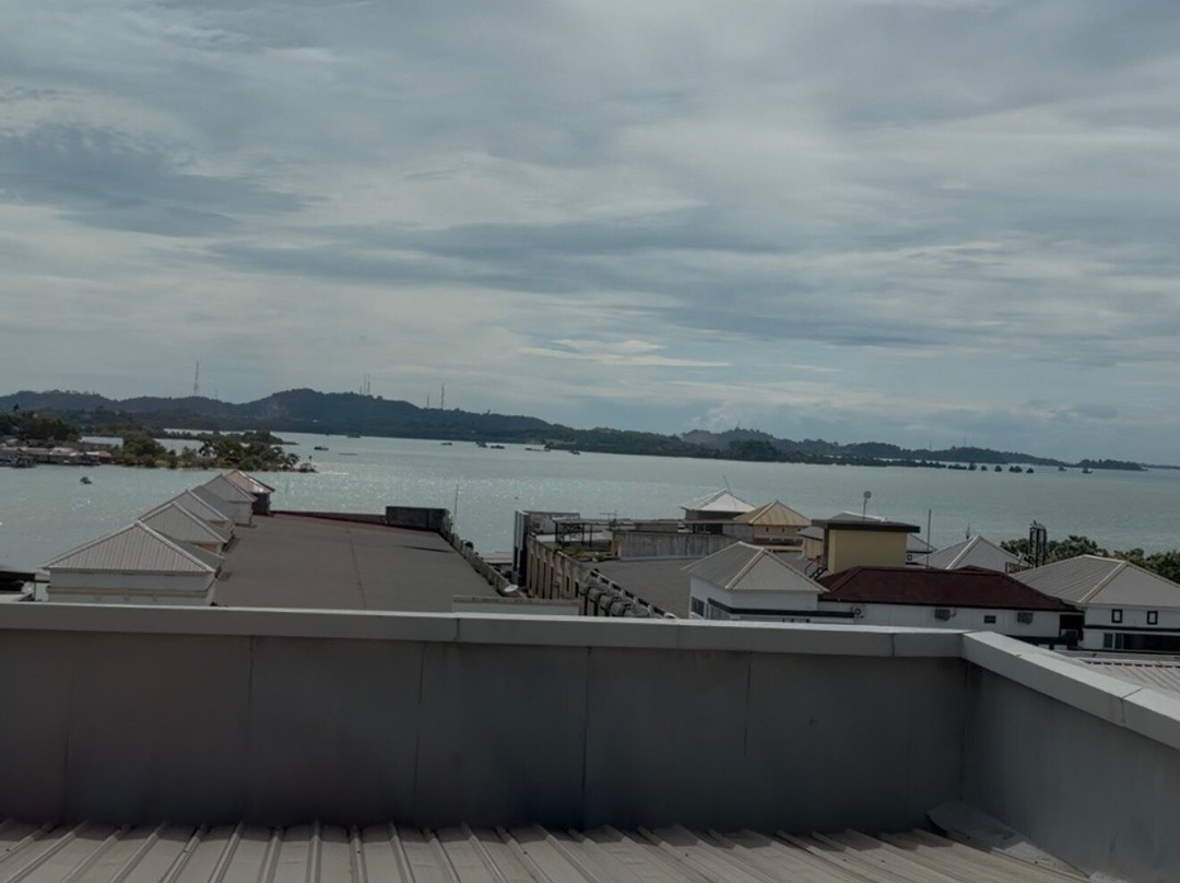 Swiss-Belhotel Harbour Bay主图