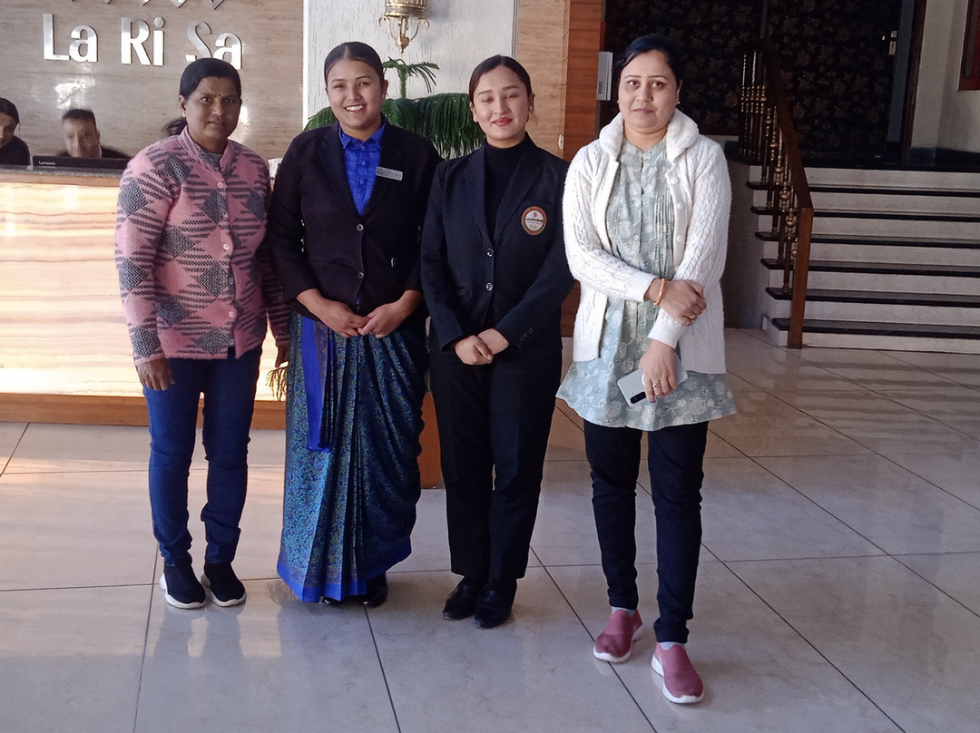 8fold  By Larisa, Shimla主图