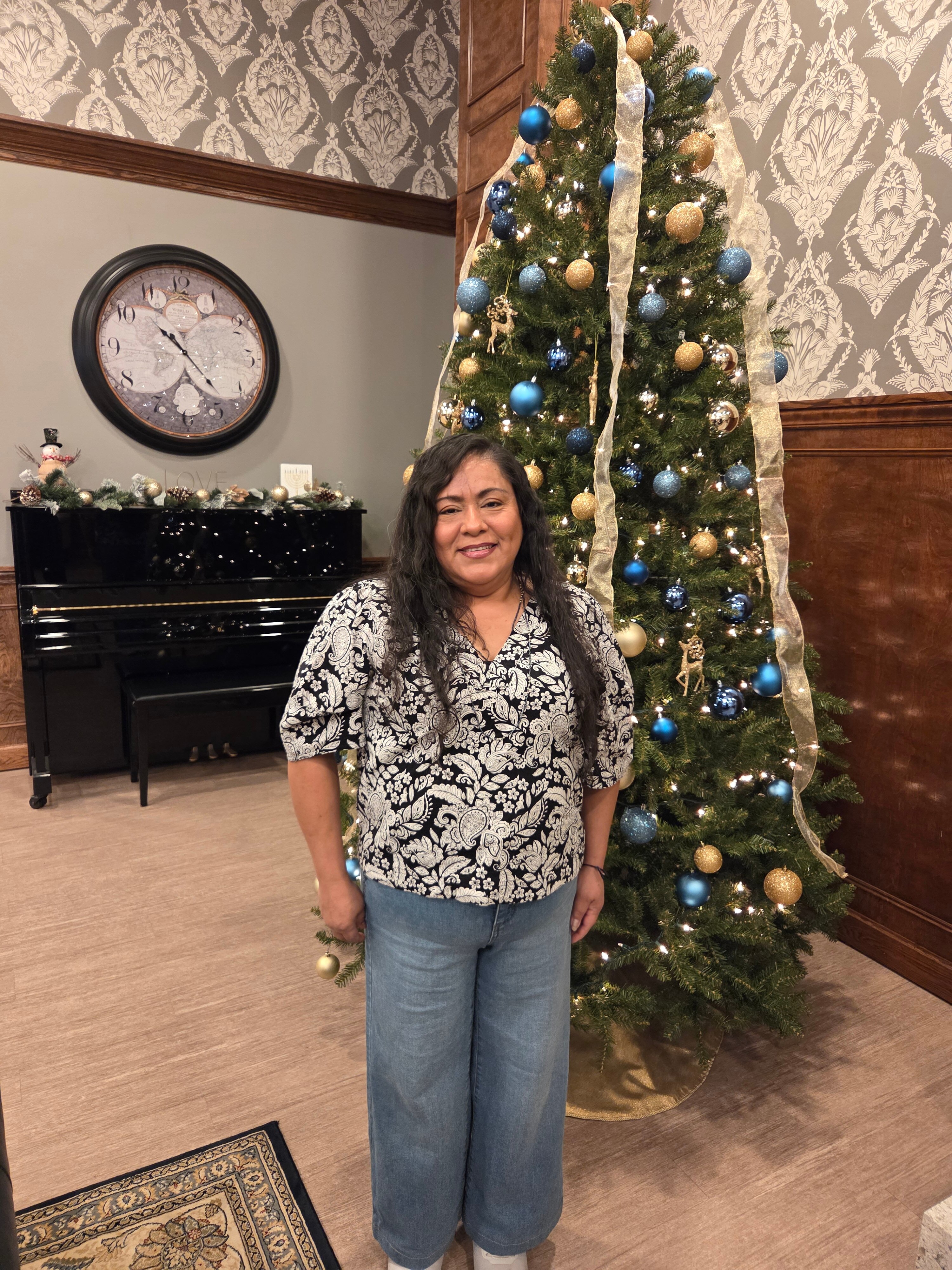 D. Hotel Suites and Spa-官方