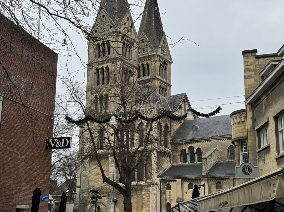 Munsterkerk-鲁尔蒙德必去景点