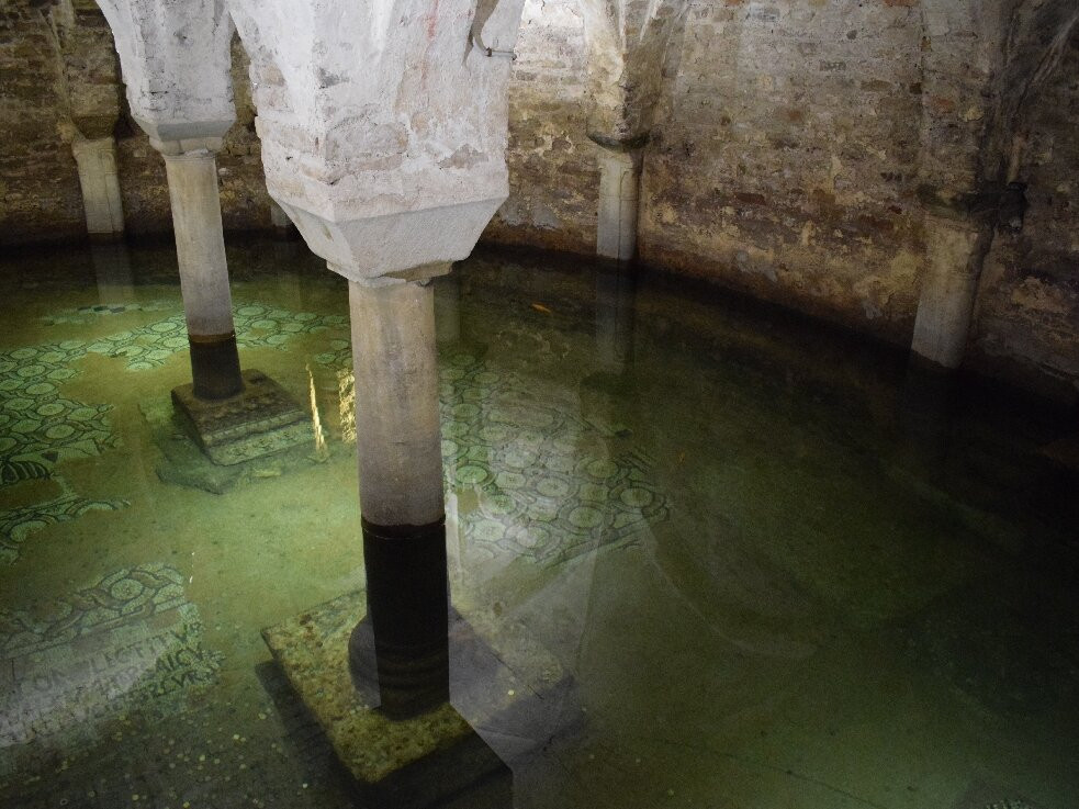 Basilica di San Francesco-拉韦纳必去景点