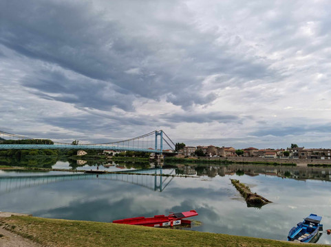 Chanas酒店住宿-舒茨西弗尔酒店