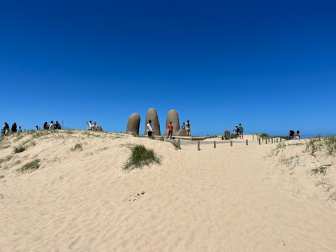 Mano de Punta del Este-埃斯特角城必去景点
