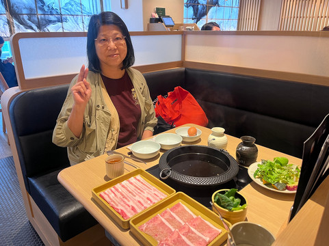 MO-MO-PARADISE Akihabara