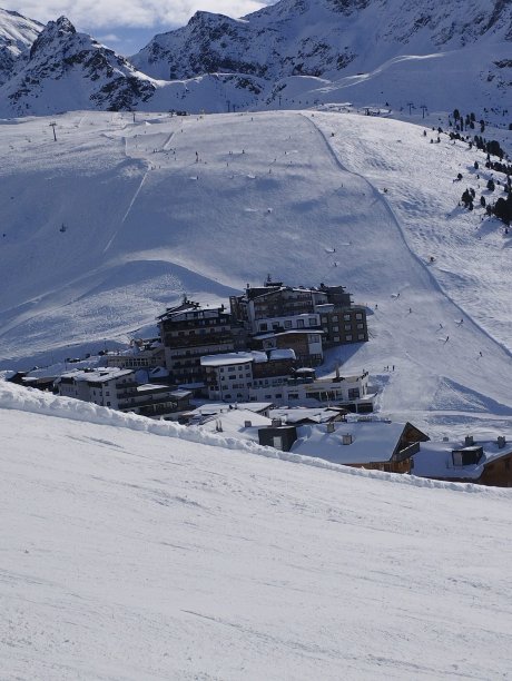 VAYA库赫泰-官方