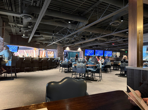 Whiskey Licker Up Saloon主图