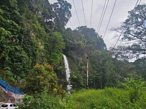 Anai Valley Waterfall-巴东必去景点