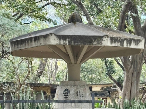 The Beatles Ashram-里希克虚必去景点