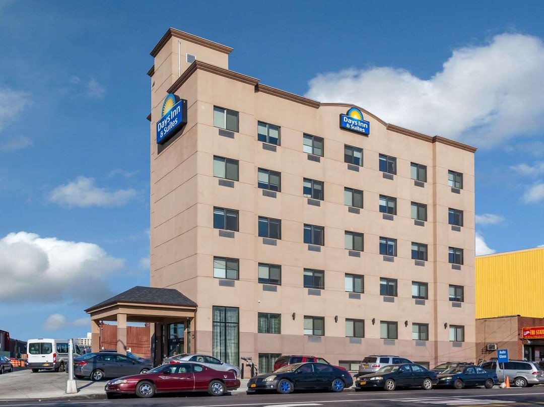Days Inn & Suites by Wyndham Jamaica Jfk Airport