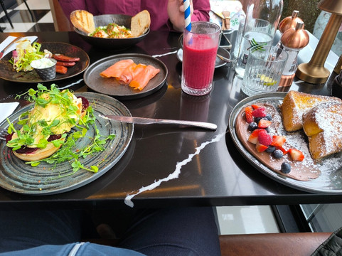 Turquoise Restaurant Cafe Bar