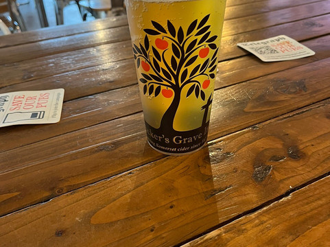 Tucker's Grave Inn & Campsite-Radstock必去景点