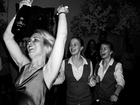 旧皇冠马车旅馆主图