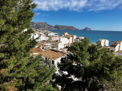 Antic arc d'accés al casc antic