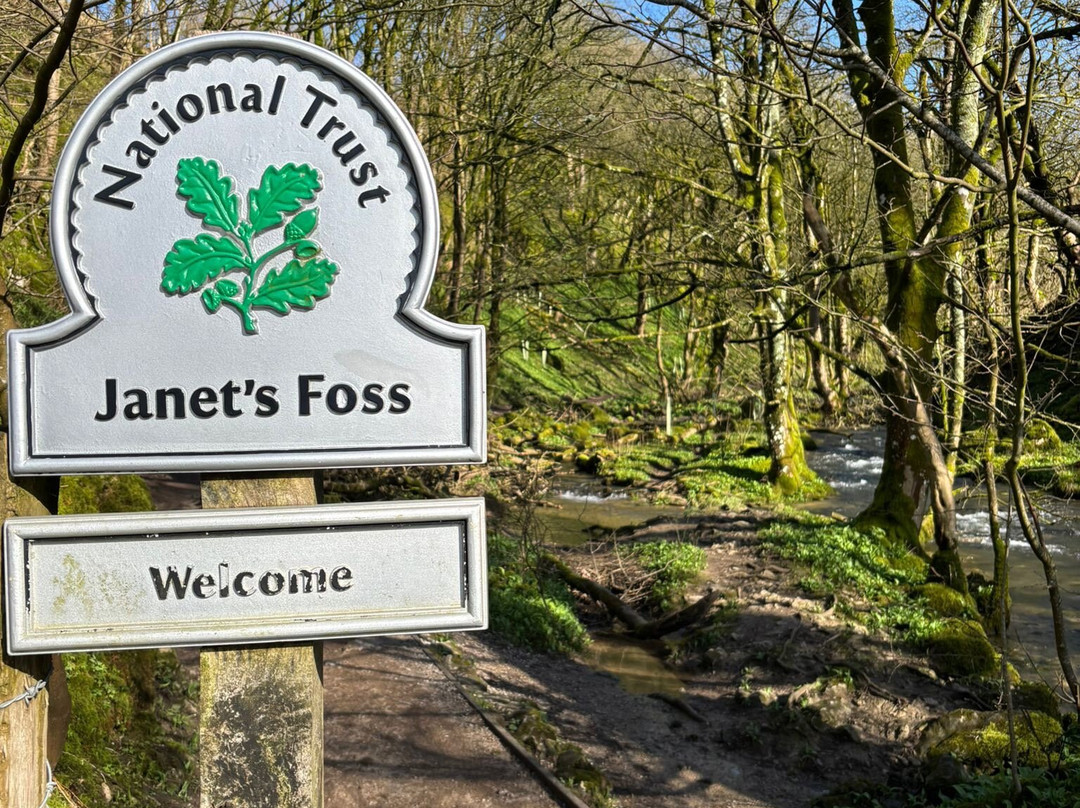 维多利亚酒店主图