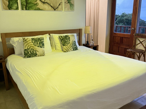 天空和蜂蜜主图