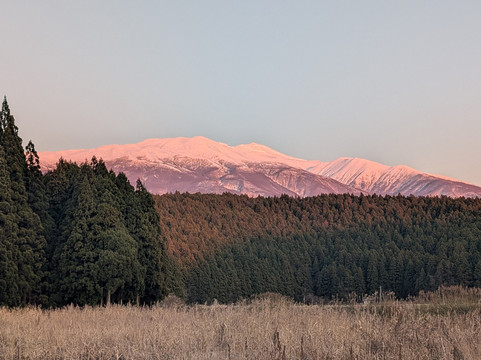 Maruiikesama Pond-游佐町必去景点