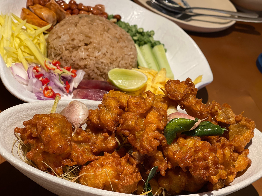 Thai Market Restaurant - Phan Xích Long