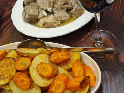 Tushpa Wine Cellar-Taperakan必去景点