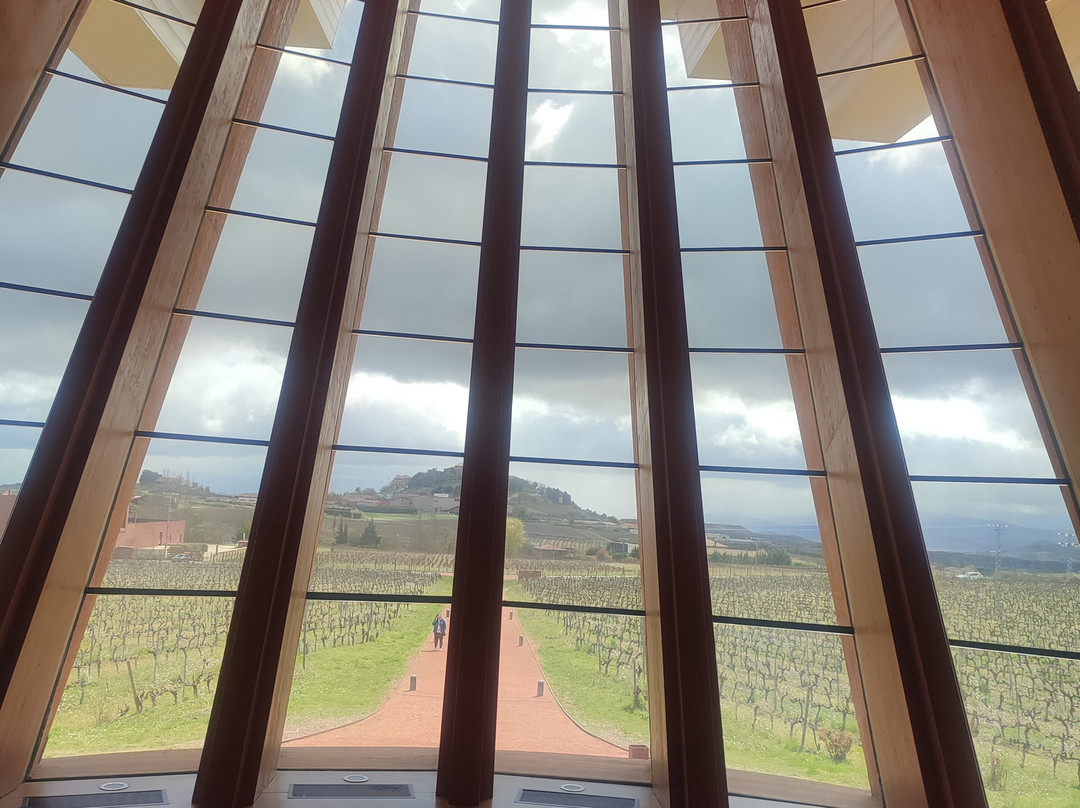 Bodegas Ysios-拉瓜迪亚必去景点