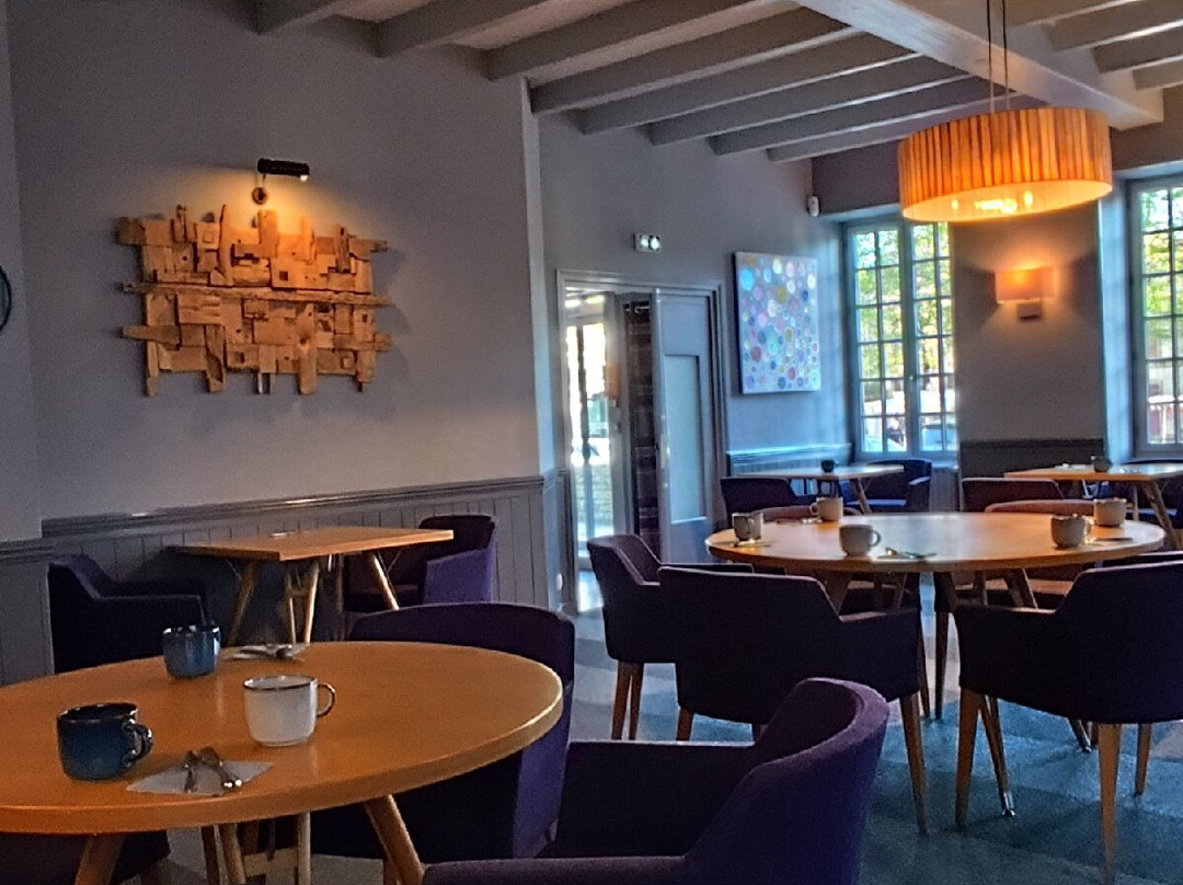 修道院之家酒店主图