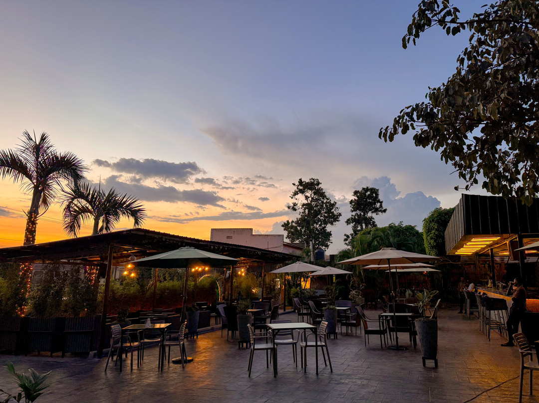 Quince Restaurant and Lounge