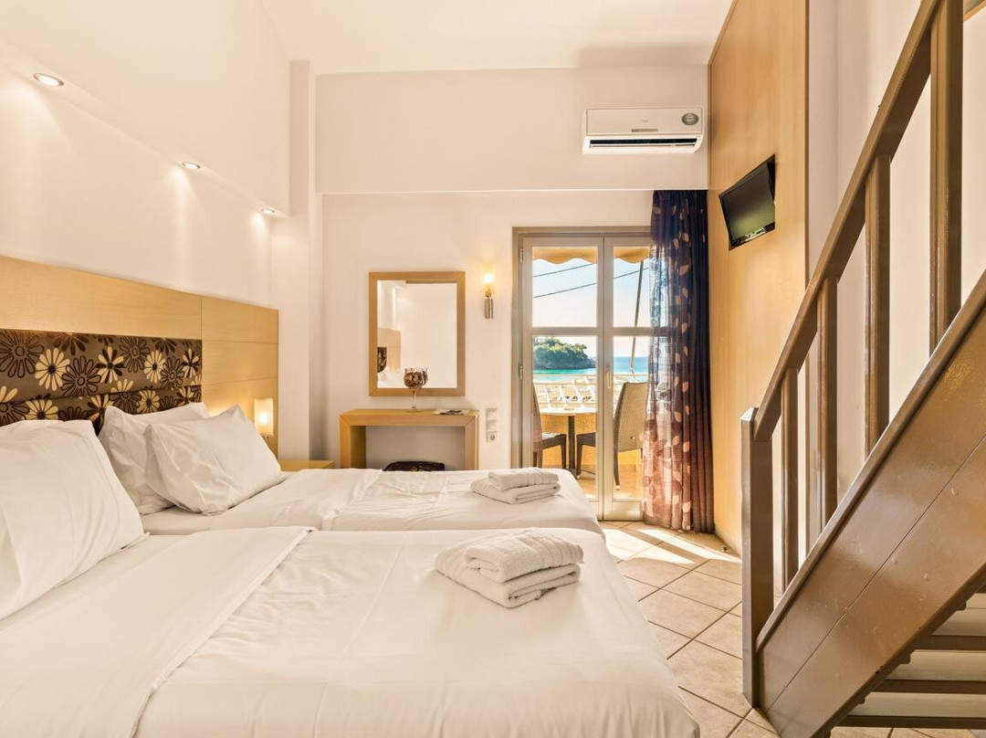 Kalogria Beach Hotel主图