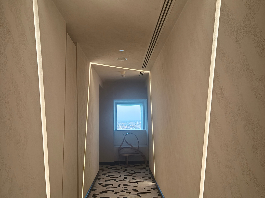 尼莎乔哈尔镇酒店主图