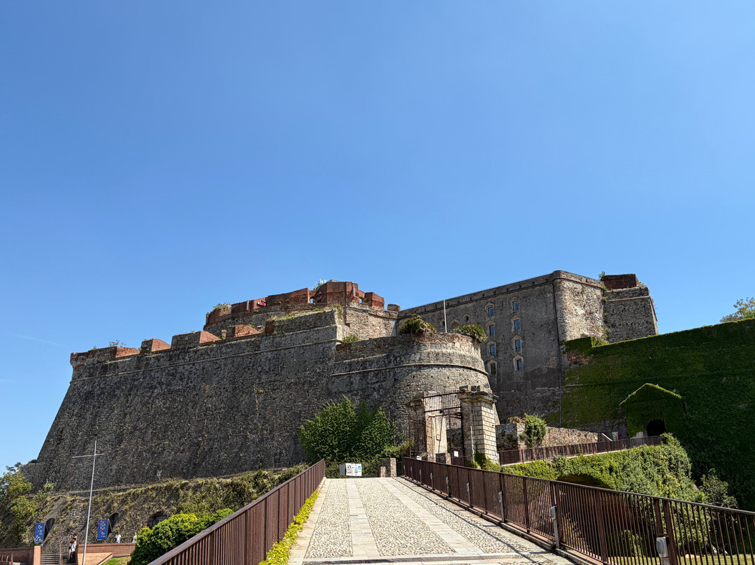 Fortezza del Priamar-萨沃纳必去景点