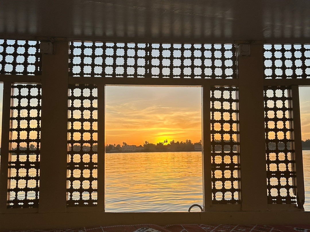Hamdy Cook Felucca-亚斯文必去景点
