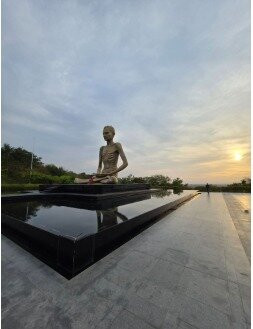 Shrimad Rajchandra Mission Dharampur-Dharampur必去景点