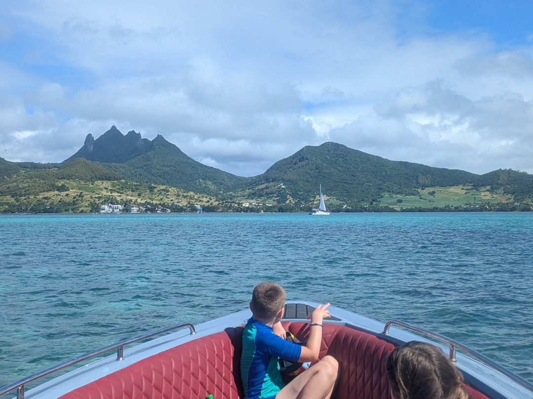 Johaness Speedboat & Catamaran Cruises-卓得多斯必去景点