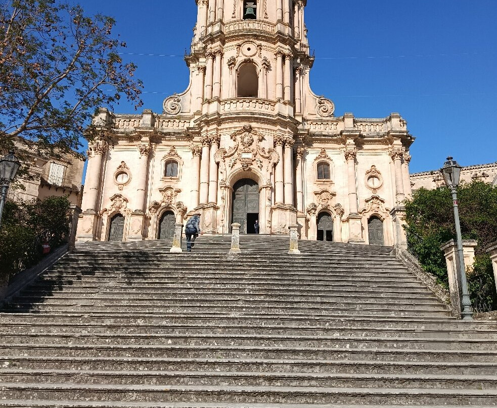 Chiesa di San Giorgio-莫迪卡必去景点