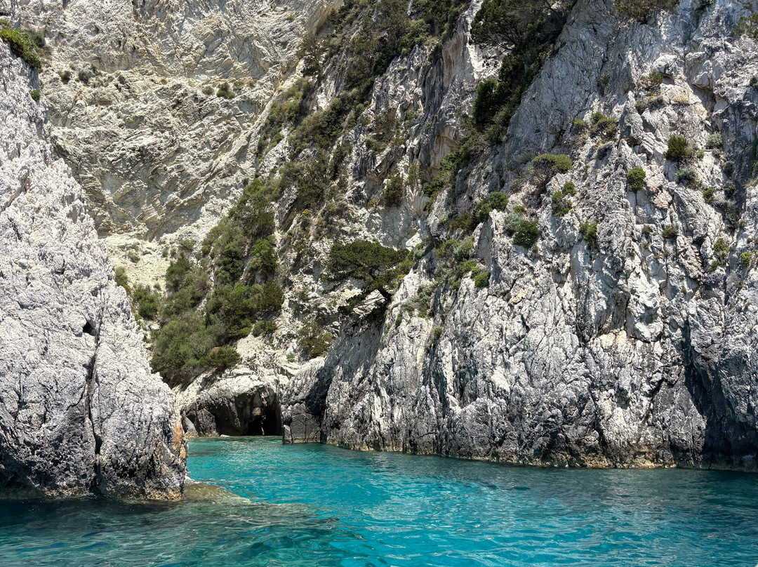 Traventure-Agios Sostis必去景点