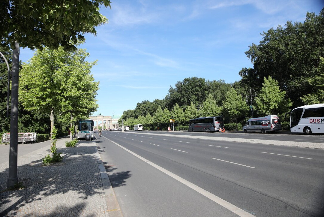 Strasse des 17 Juni-Schoneiche必去景点