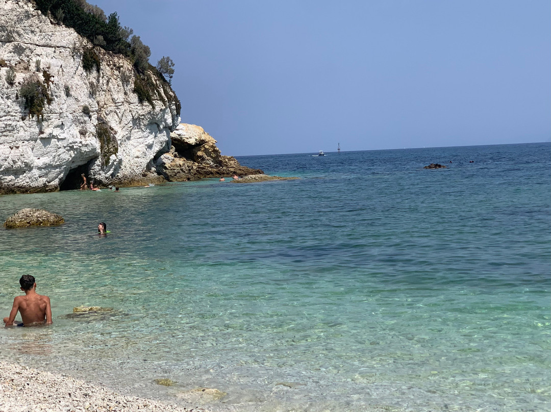 Spiaggia di Padulella-费拉约港必去景点