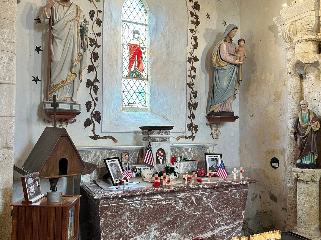 Eglise Saint-Come-et-Saint-Damien d'Angoville-au-Plain-Angoville-Au-Plain必去景点
