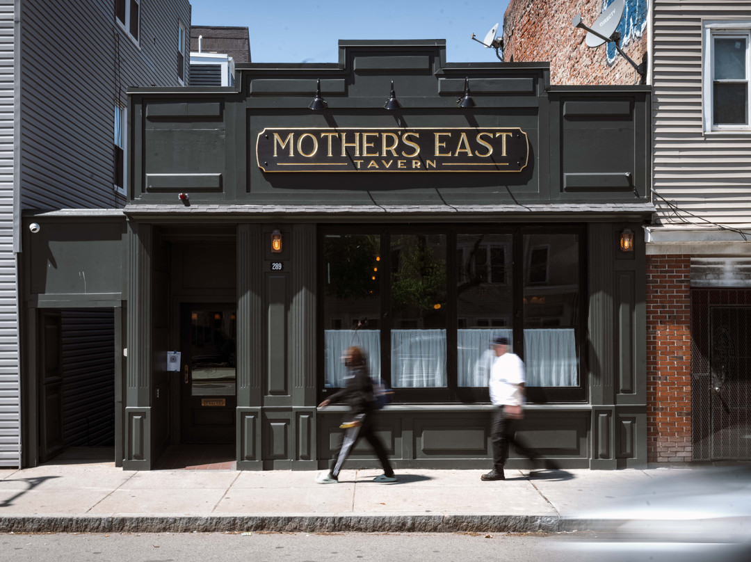 Mother's East Tavern