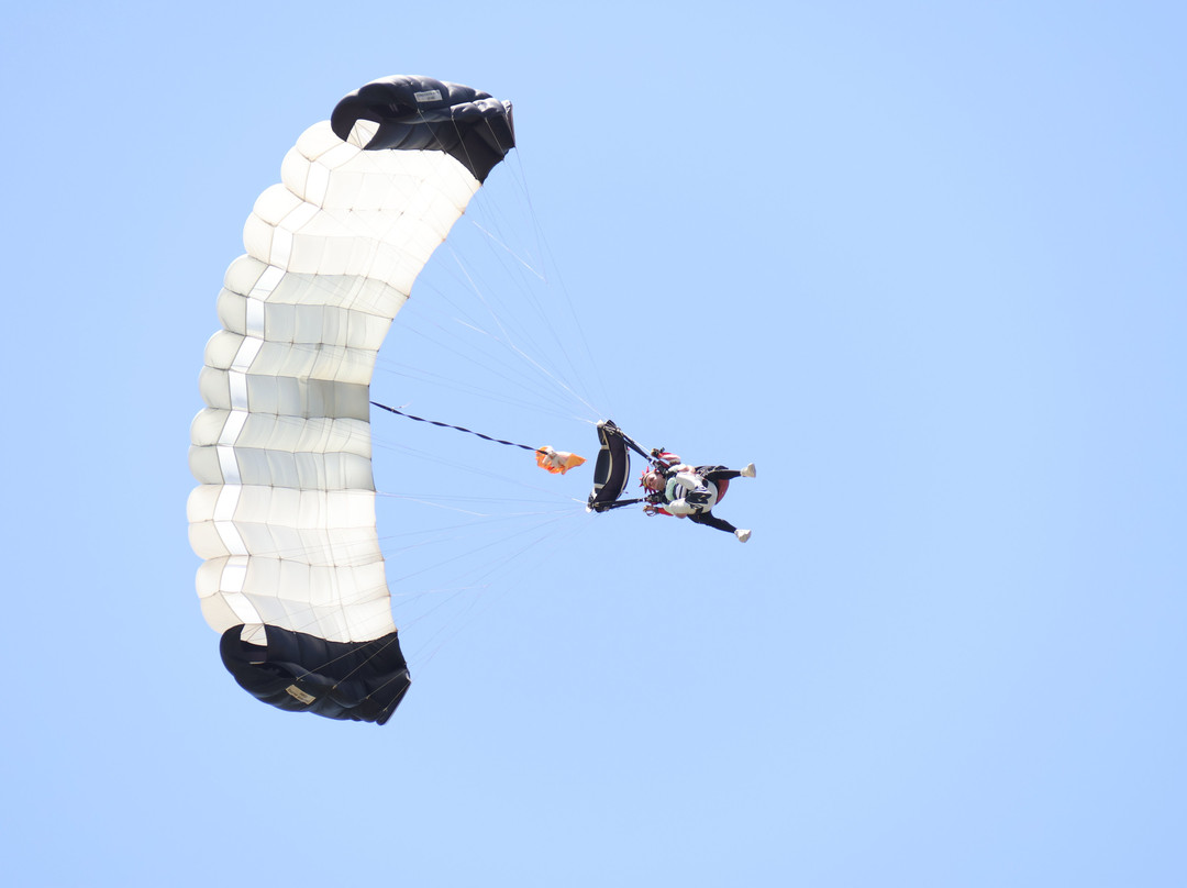 Jump Florida Skydiving-莱克威尔士必去景点
