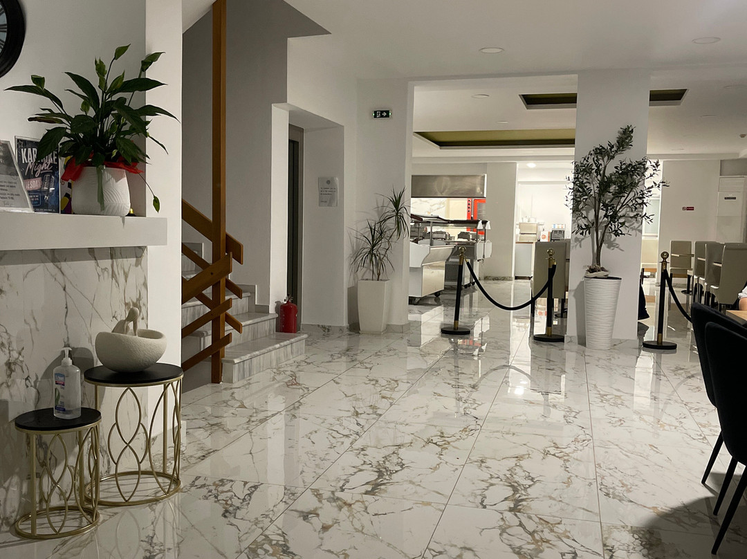 Anthoula Village Hotel主图