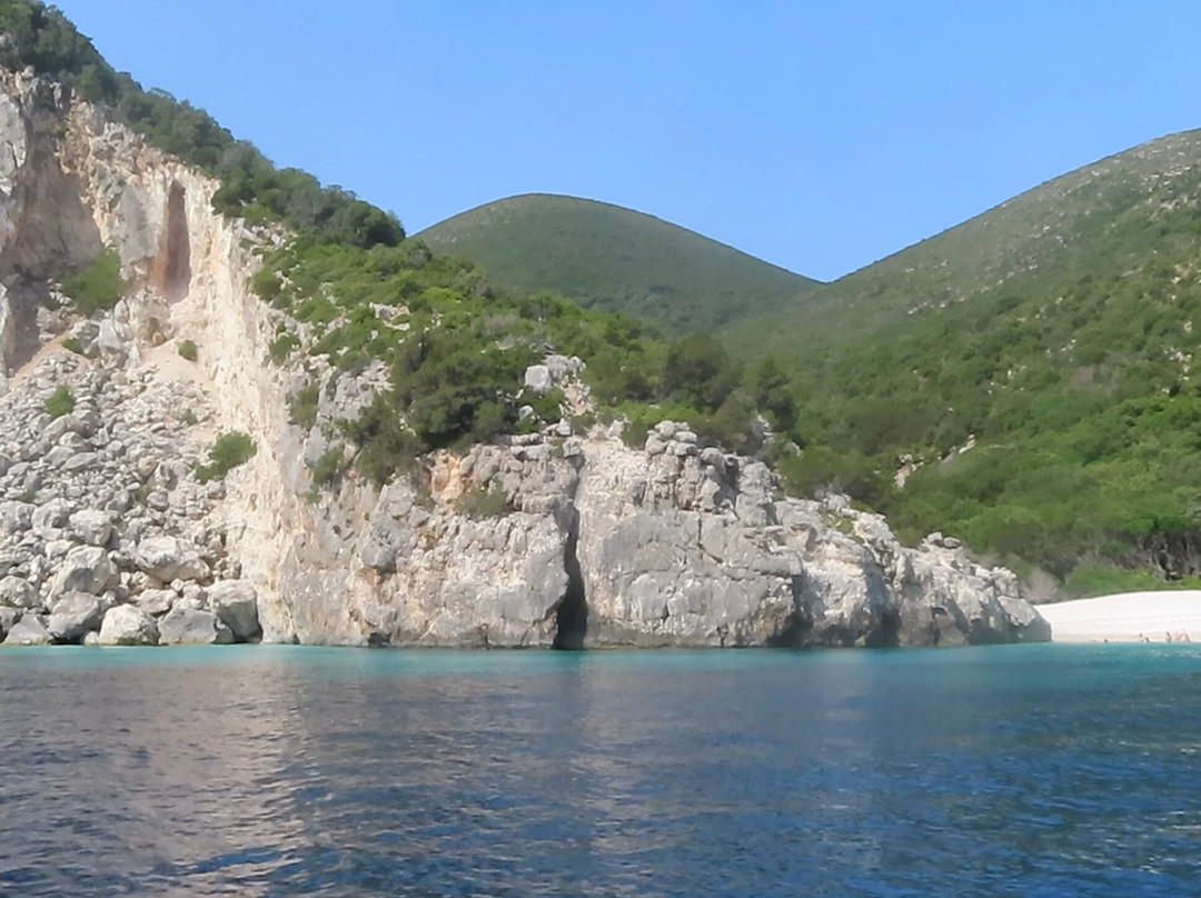 Fteri Water Taxi-Zola必去景点