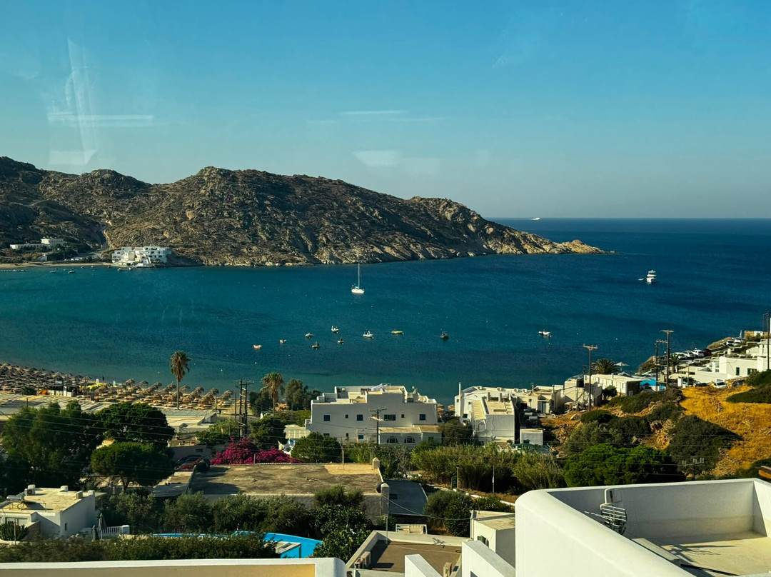 Mylopotas Beach-埃欧斯岛必去景点