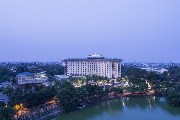 察殿仰光皇家湖酒店-官方