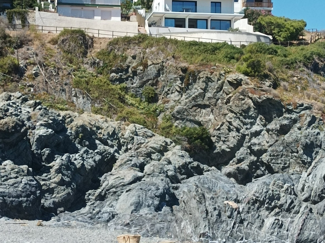 Platja de Grifeu-Llanca必去景点
