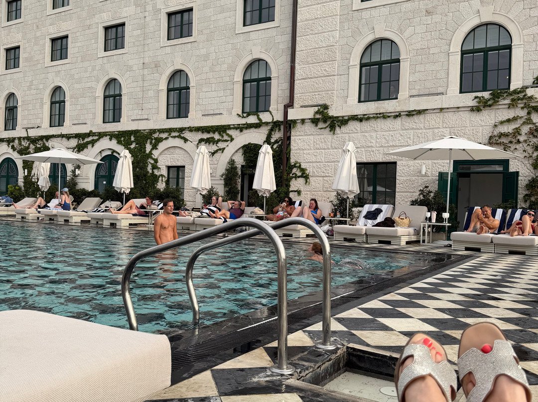 特罗吉尔布朗海滩旅馆主图