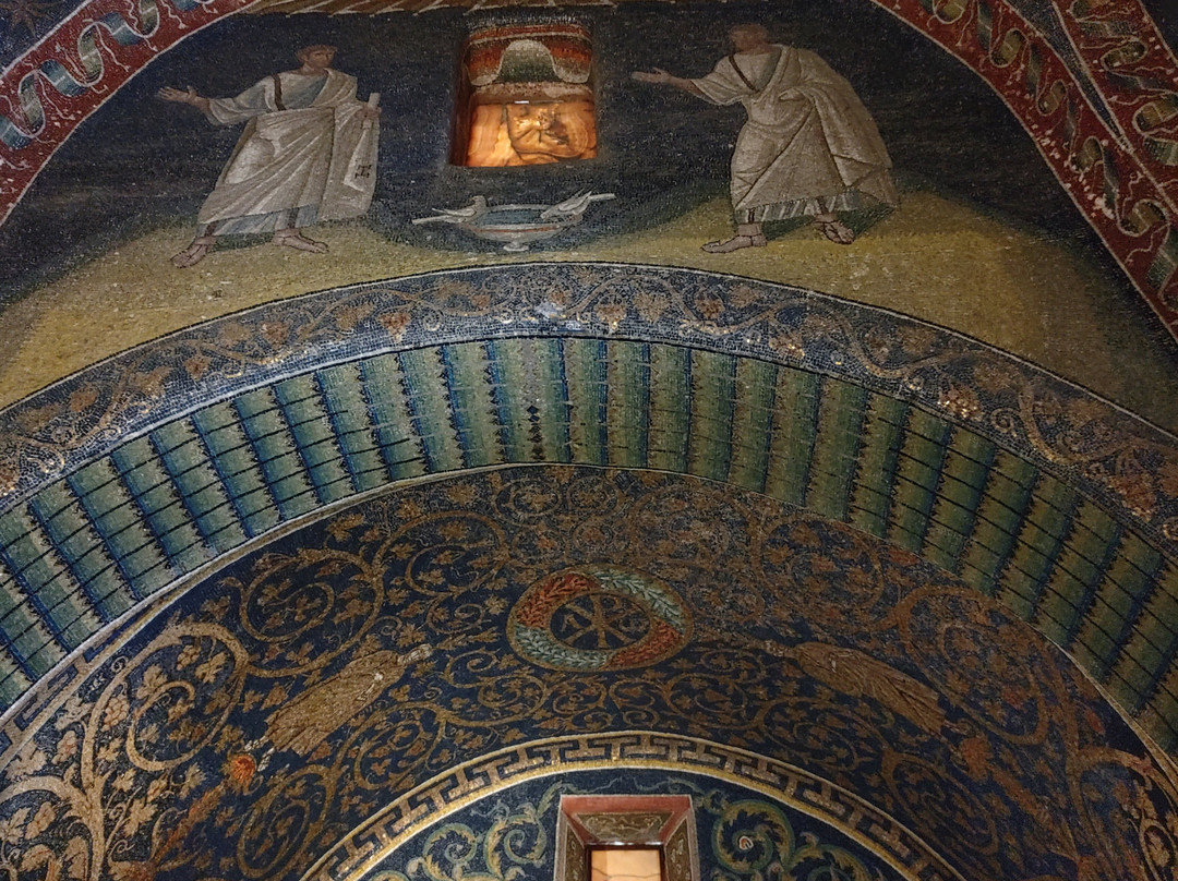 Mausoleo di Galla Placidia-拉韦纳必去景点