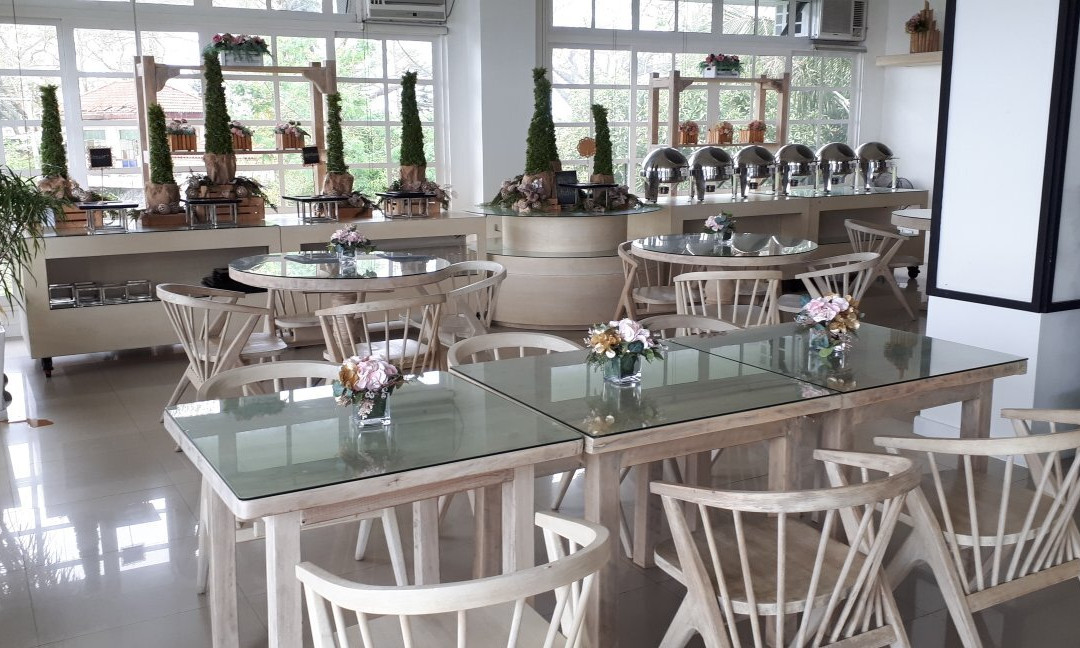 Potter's Ridge Hotel