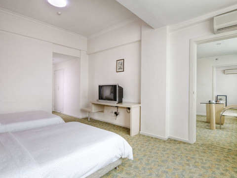 绿洲大酒店主图