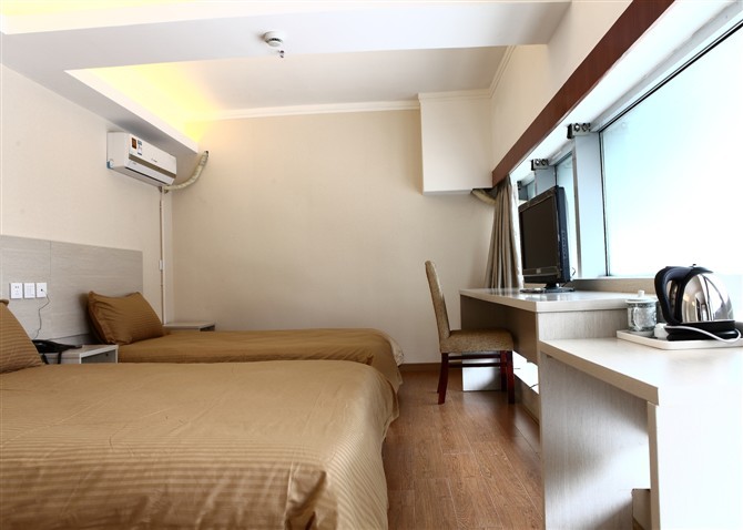 香泉湖商务宾馆(江川路店)-客卧